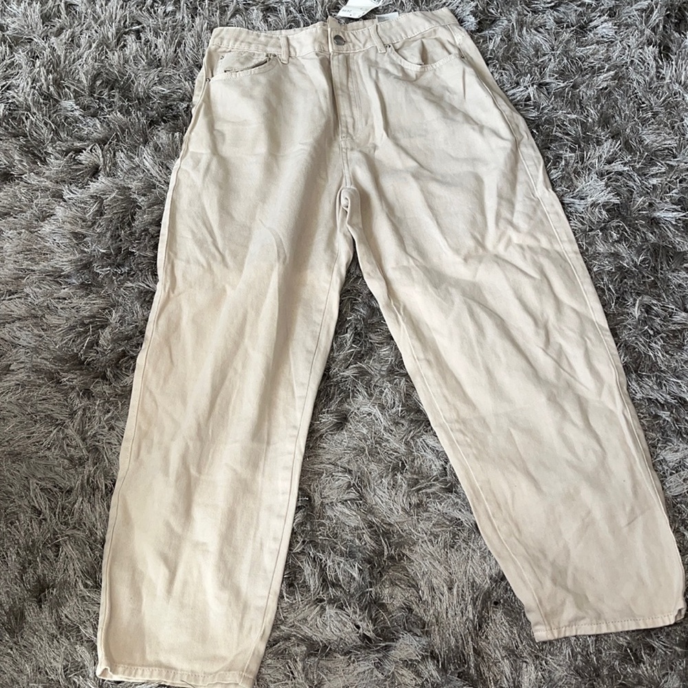 Khaki NWT Straight leg Pants